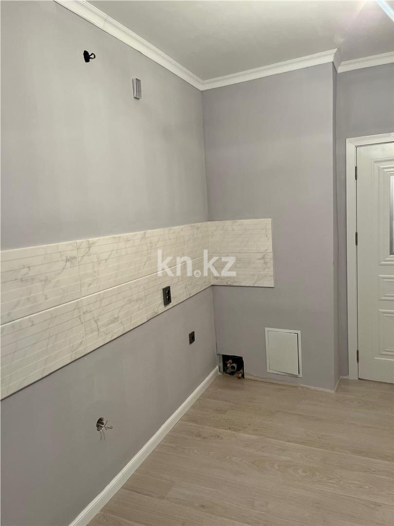 Продажа 3-комнатной квартиры, 72.7 м², ул. Е-15 в Астане - фото 6