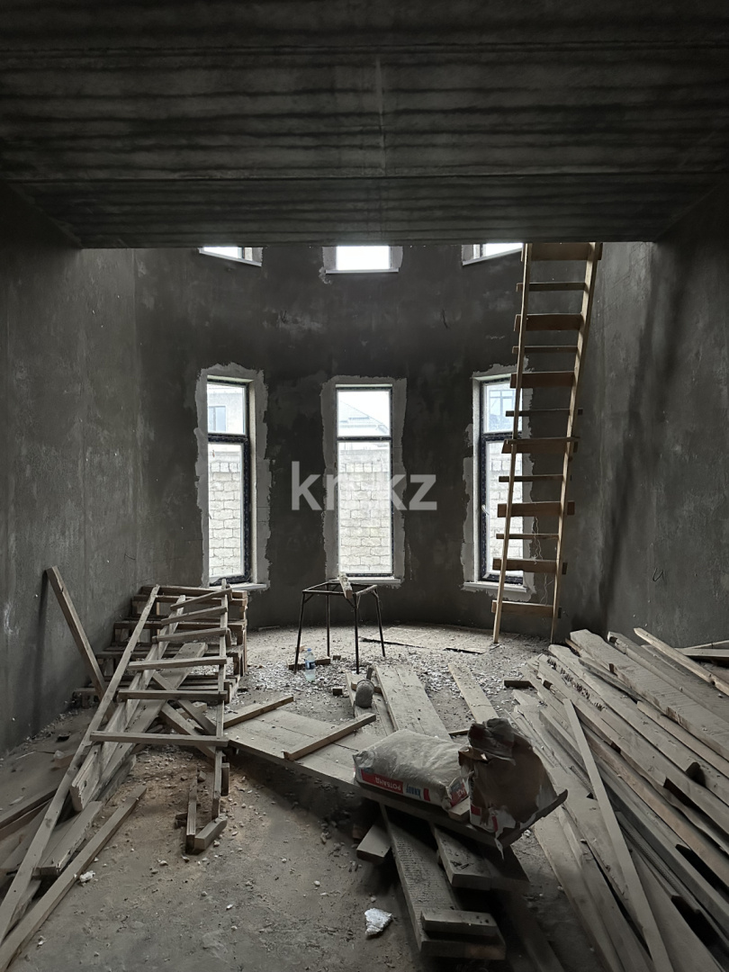 Продажа 7-комнатного дома, 300 м² - Продажа домов, коттеджей в Шымкенте фото 8 из 14