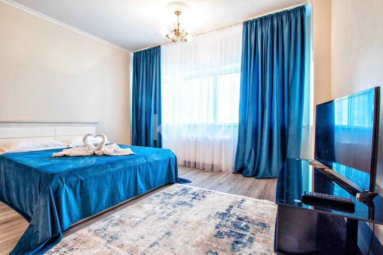 Аренда 1-комнатной квартиры посуточно, 48 м², ул. Достык, дом  5 - ул. Сауран - Аренда квартир посуточно в Астане с фото фото 1 из 3