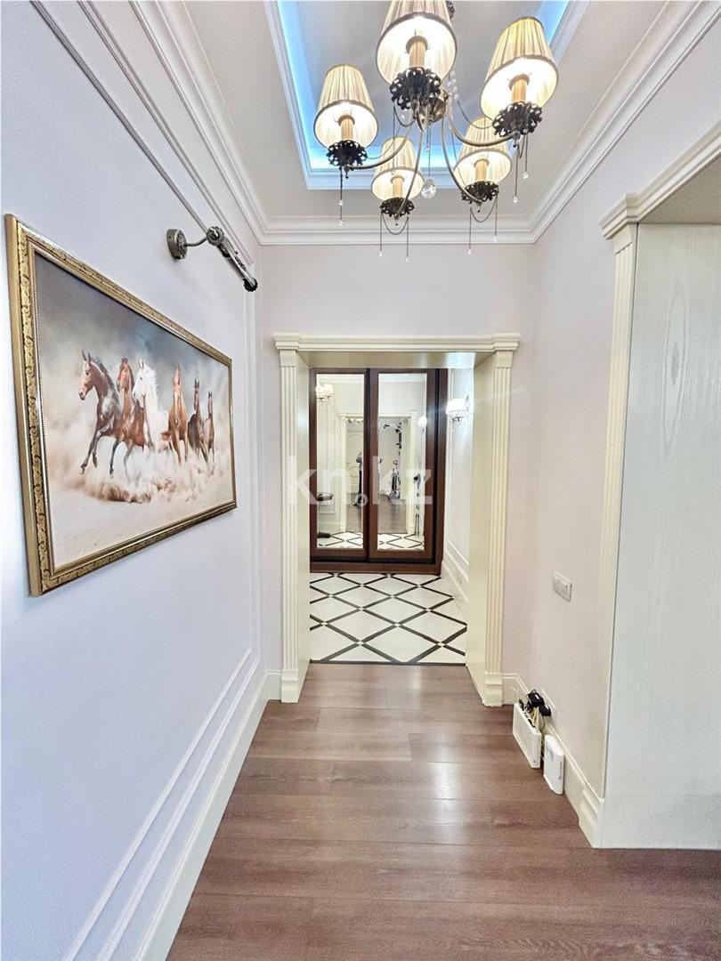 Продажа 3-комнатной квартиры, 114 м², ул. Аманжолова - Продажа квартир в новостройках Караганды фото 14 из 19