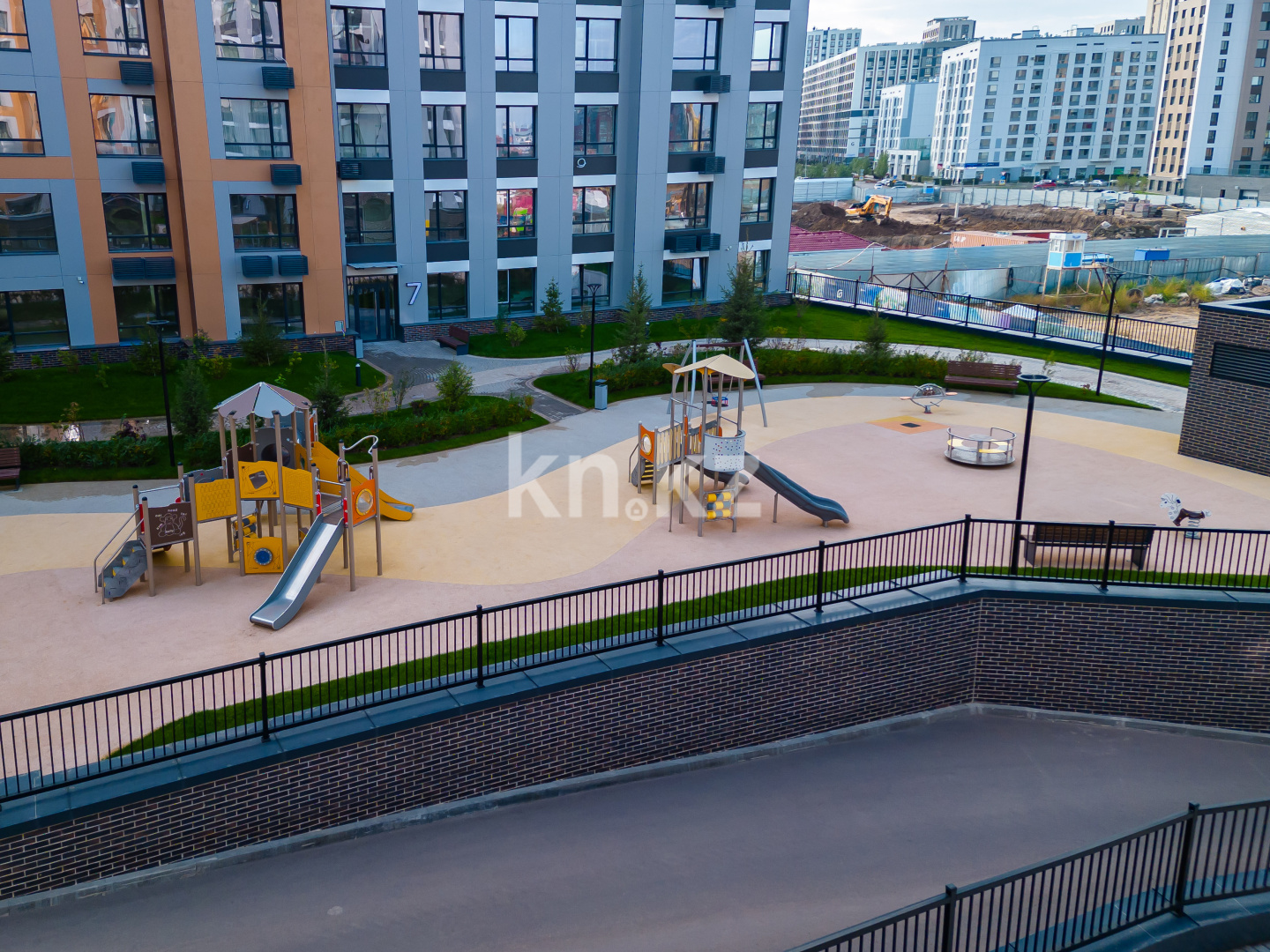 Продажа 2-комнатной квартиры, 53 м², ул. Е-899, дом  1/1 в Астане - фото 15