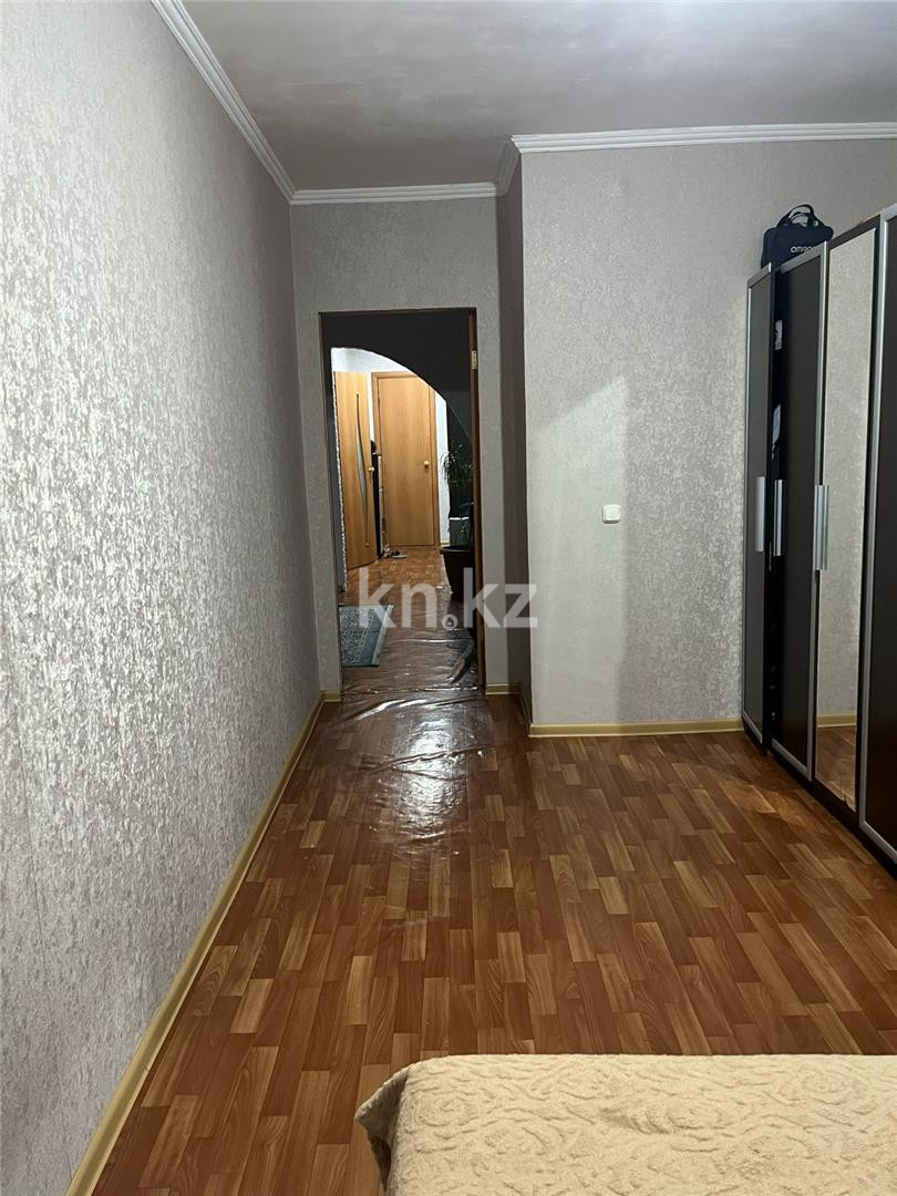 Продажа 3-комнатной квартиры, 60 м², ул. Пичугина в Караганде - фото 6