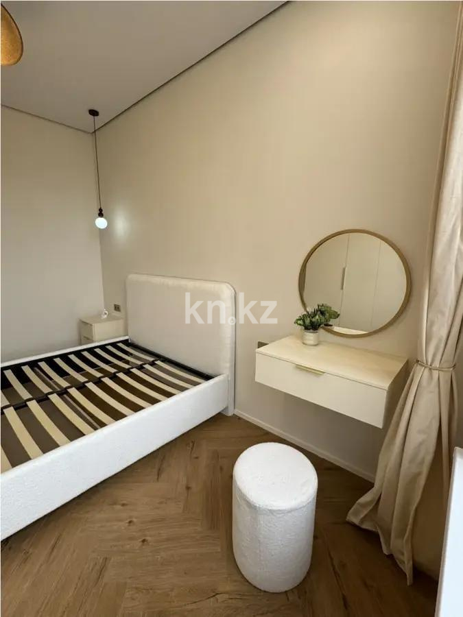 Продажа 2-комнатной квартиры, 41 м², ул. Райымбек батыра, дом  2 стр в Астане - фото 3