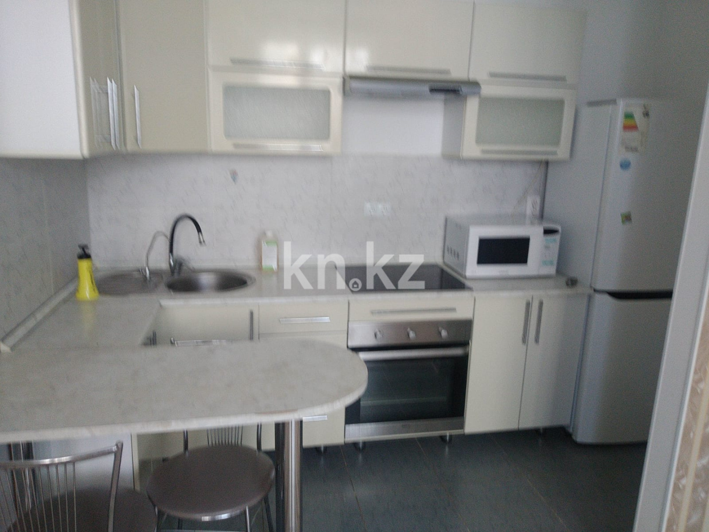 Аренда 1-комнатной квартиры, 38 м² - Продажа комнат в Усть-Каменогорске фото 1 из 6