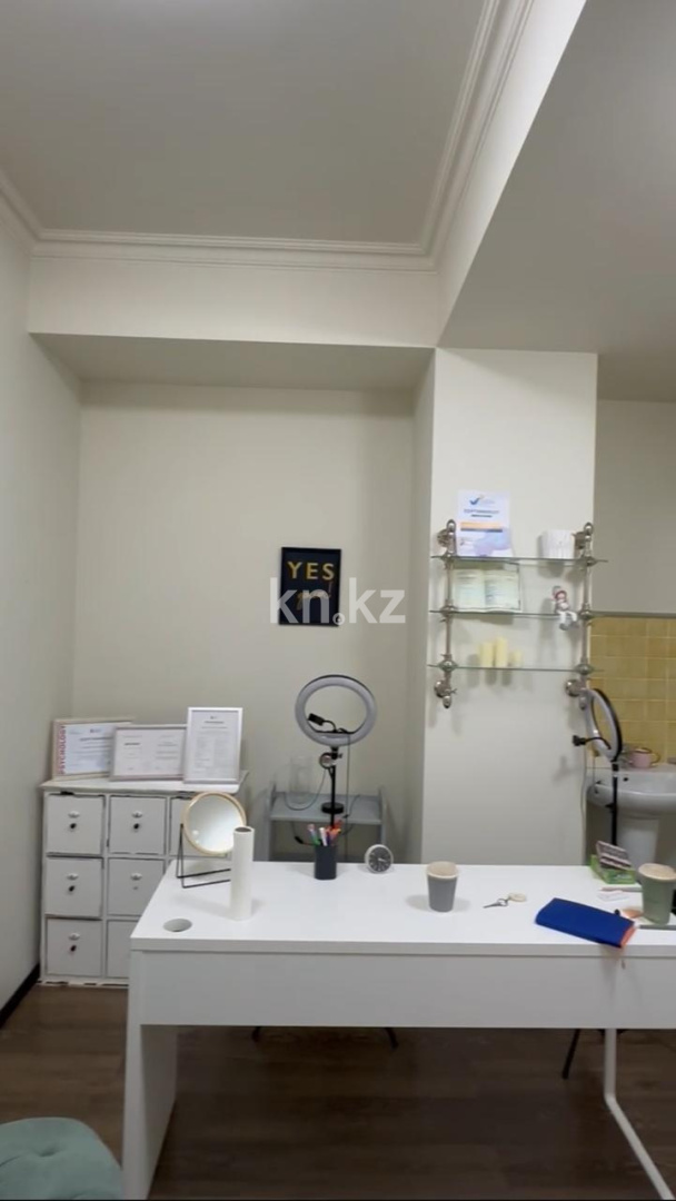 Аренда , ул. Абая - Аренда офисных и торговых помещений в Караганде с фото фото 4 из 8