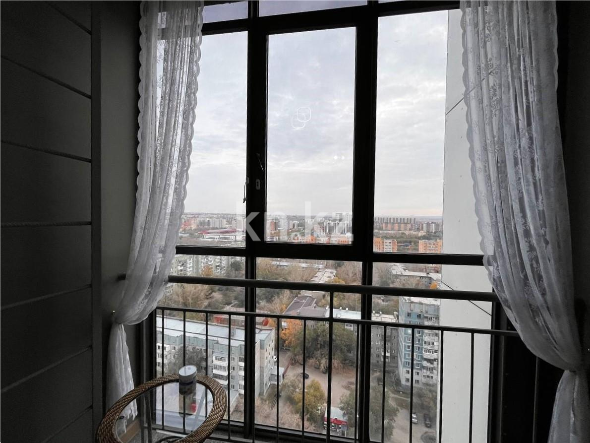 Продажа 3-комнатной квартиры, 68 м², ул. Дюсембекова - Продажа и аренда недвижимости в Караганде фото 22 из 52