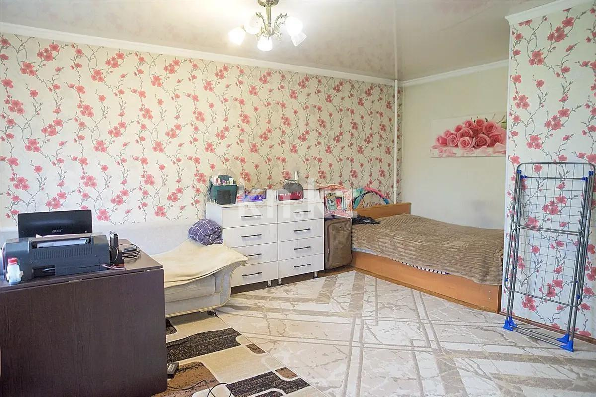 Продажа 1-комнатной квартиры, 33 м², ул. Ерубаева, дом  51 - Продажа  однокомнатных квартир в Караганде с фото фото 1 из 3