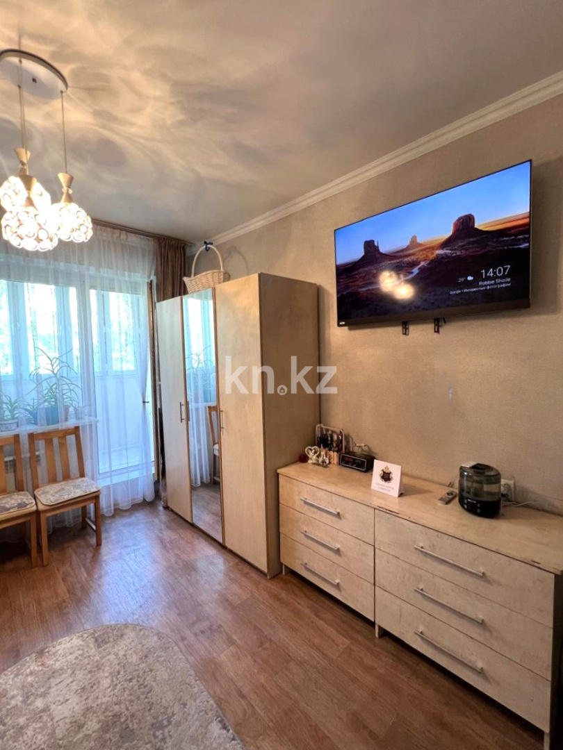 Продажа 1-комнатной квартиры, 32.6 м², мкр-н Аксай-1а - Продажа квартир в Алматы фото 1 из 18