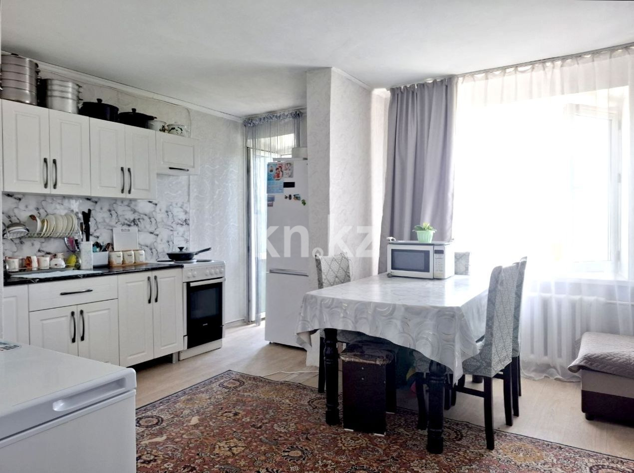 Продажа 3-комнатной квартиры, 52.4 м² - Продажа квартир в Усть-Каменогорске фото 3 из 12