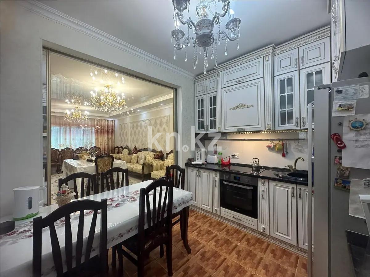 Продажа 4-комнатной квартиры, 140 м², ул. Достык, дом  5 в Астане - фото 3
