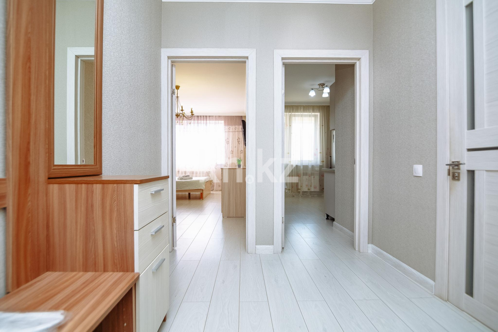 Аренда 1-комнатной квартиры посуточно, 45 м², ул. Сауран, дом  10б - ул. Алматы - Аренда квартиры посуточно в Астане фото 13 из 21