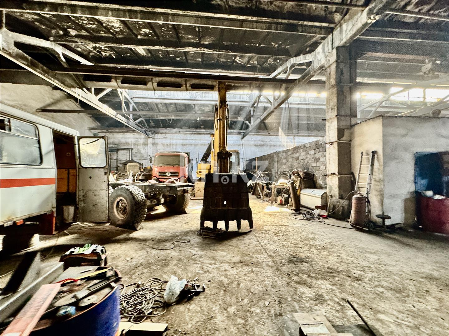 Продажа , 2771 м², ул. Бытовая, дом  25а - Продажа баз, складов и промышленной недвижимости в Караганде фото 13 из 16