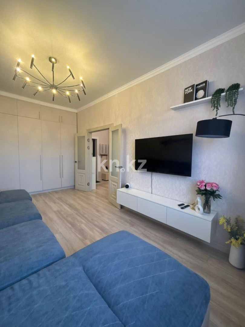 Продажа 3-комнатной квартиры, 70 м², ул. Дюсембекова, дом  44/2 - Продажа  трехкомнатных квартир в Караганде фото 1 из 17