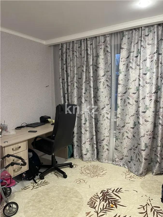 Продажа 3-комнатной квартиры, 70 м², ул. Жарокова, дом  286 в Алматы - фото 3