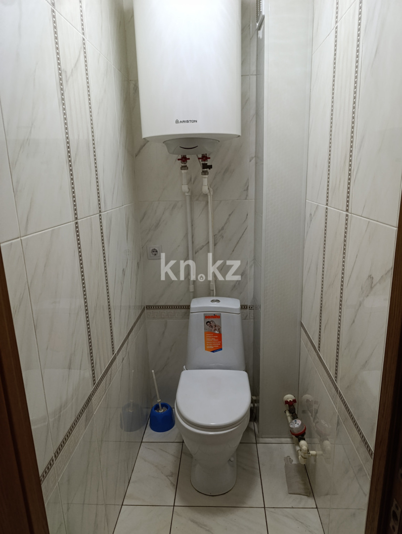 Продажа 3-комнатной квартиры, 62 м², ул. Гапеева, дом  19 в Караганде - фото 5