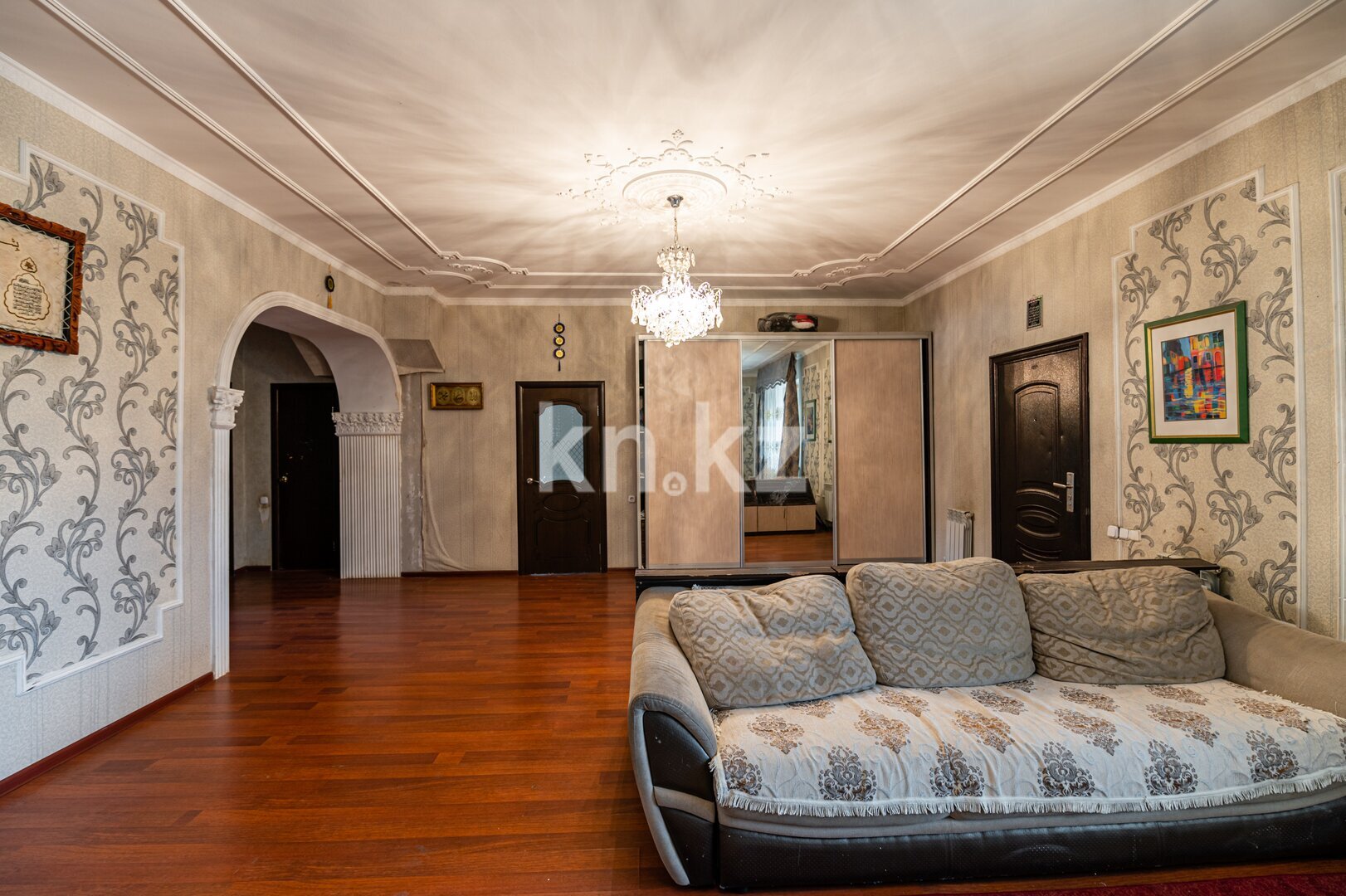 Продажа 6-комнатного дома, 450 м² в Астане - фото 35