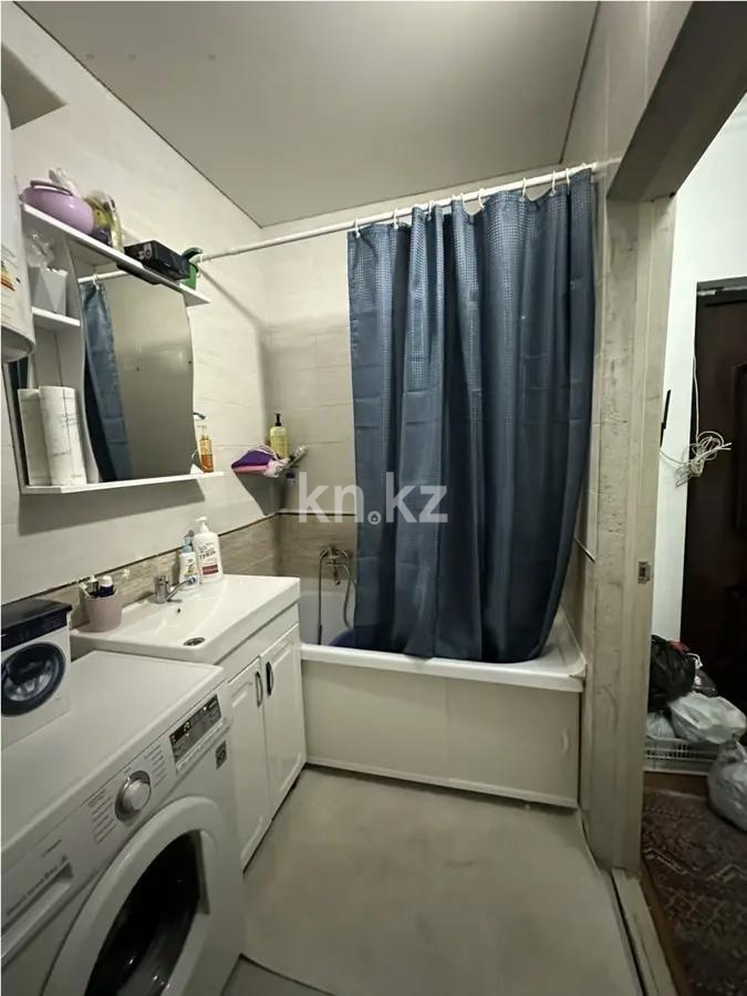 Продажа 1-комнатной квартиры, 40 м², мкр-н Кокжиек, дом  1 - Продажа квартир без посредников в Алматы фото 3 из 4