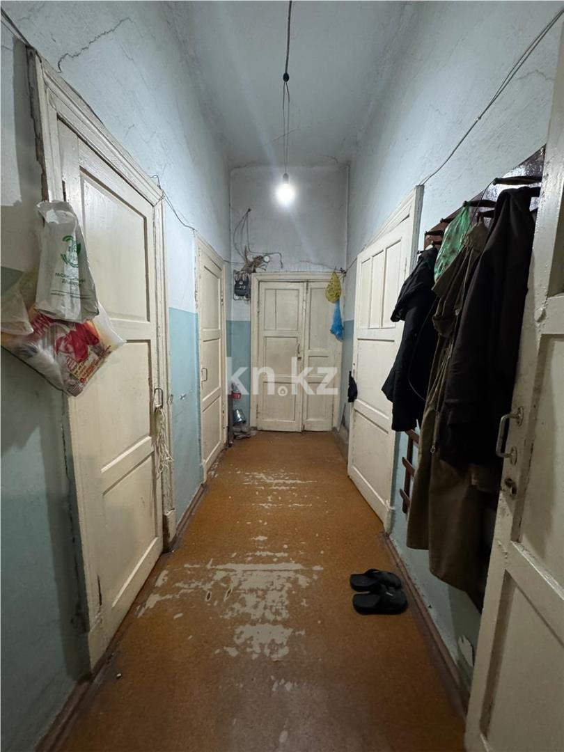 Продажа 3-комнатной квартиры, 74 м², ул. Жамбыла - Продажа  трехкомнатных квартир в Караганде фото 8 из 11