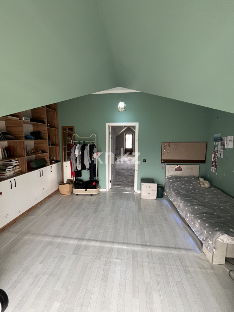 Продажа 8-комнатного дома, 300 м² - Продажа домов, коттеджей в Енбекшинском р-не Шымкента фото 16 из 27