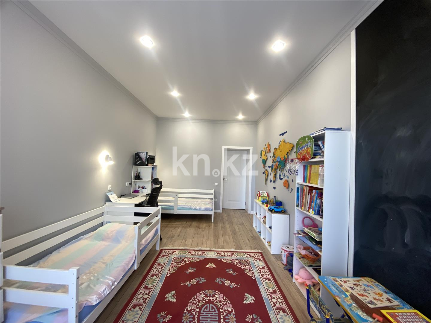 Продажа 4-комнатной квартиры, 98.7 м², ул. Казыбек би в Астане - фото 15