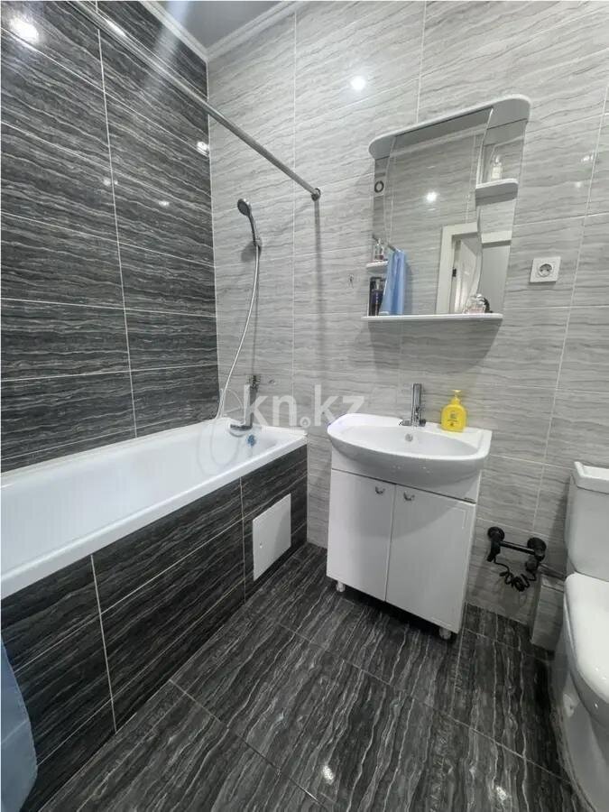 Продажа 2-комнатной квартиры, 70.5 м² в Астане - фото 5