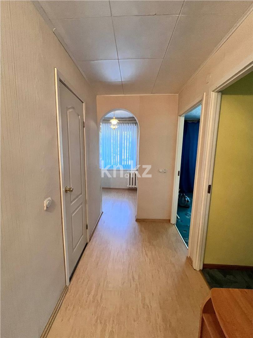 Продажа 2-комнатной квартиры, 42 м², ул. Алиханова - Продажа квартир в Караганде фото 12 из 19