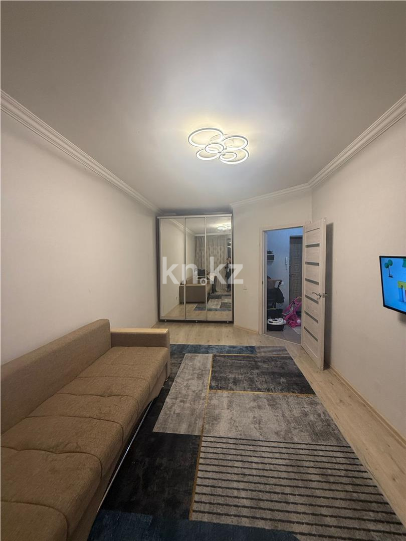 Продажа 1-комнатной квартиры, 37 м², пр. Кошкарбаева - Продажа  однокомнатных квартир в новостройках Астаны фото 1 из 7