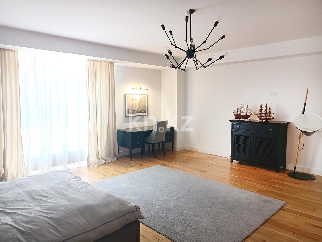 Аренда 9-комнатного дома, 1000 м², мкр-н Юбилейный - Аренда домов в Алматы фото 18 из 20