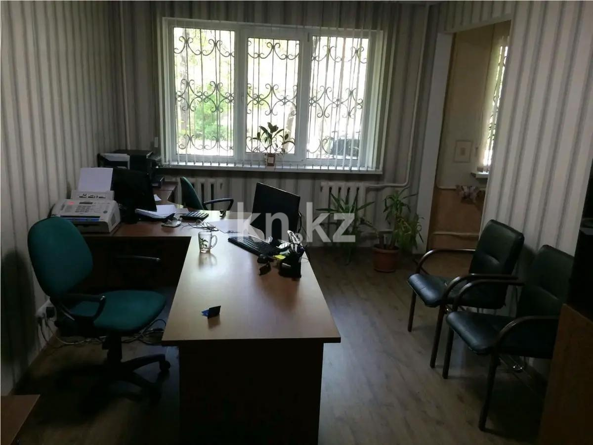 Продажа 3-комнатной квартиры, 58 м², пр. Назарбаева, дом  27 - Продажа квартир в Алматы фото 1 из 3