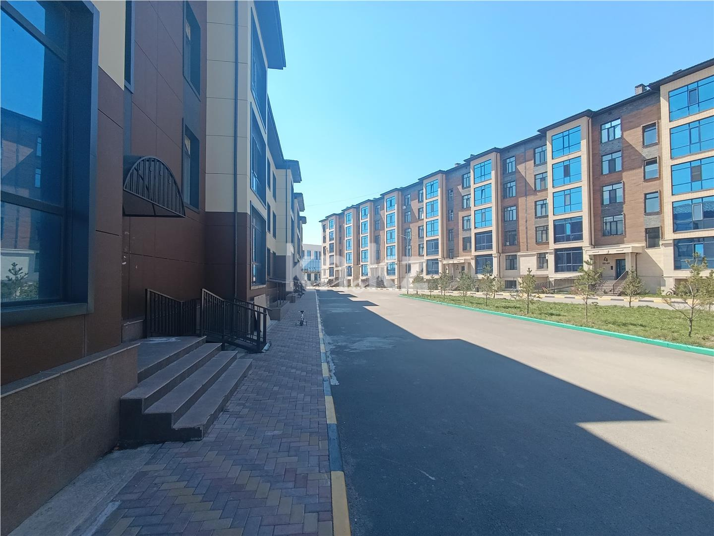 Продажа 3-комнатной квартиры, 88 м², ул. Кенжина, дом  1/1 блок а - Продажа  трехкомнатных квартир в Караганде с фото фото 1 из 10