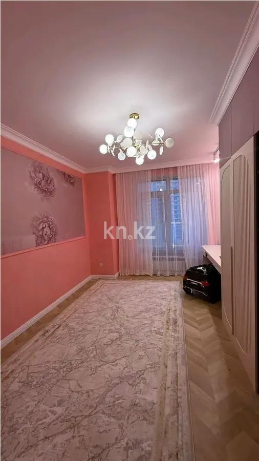 Продажа 4-комнатной квартиры, 130 м², ул. Калдаякова, дом  3 - Продажа  четырехкомнатных квартир в новостройках Астаны без посредников фото 1 из 10