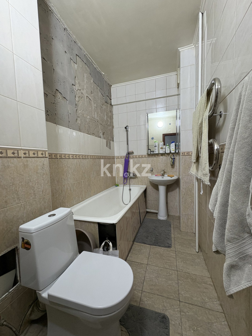 Продажа 3-комнатной квартиры, 77.6 м², ул. Мустай Карима в Алматы - фото 15