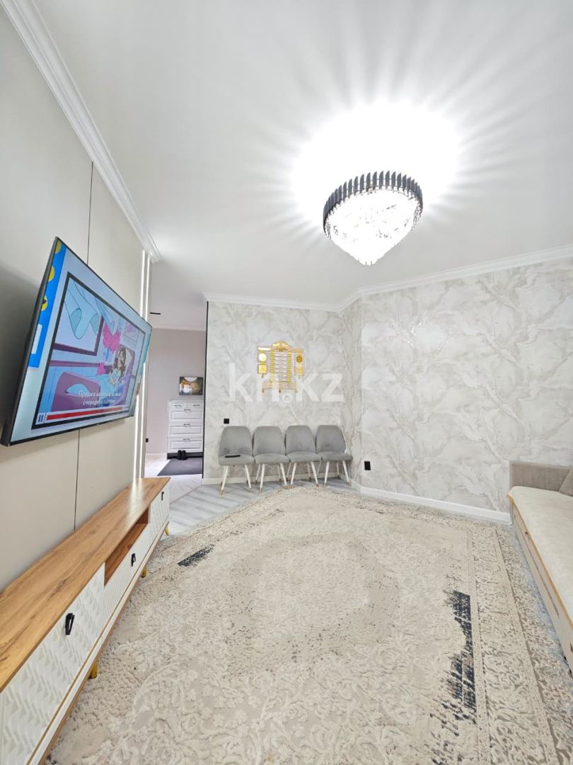 Продажа 4-комнатной квартиры, 90 м², ул. Дюсембекова, дом  44/2 в Караганде - фото 4