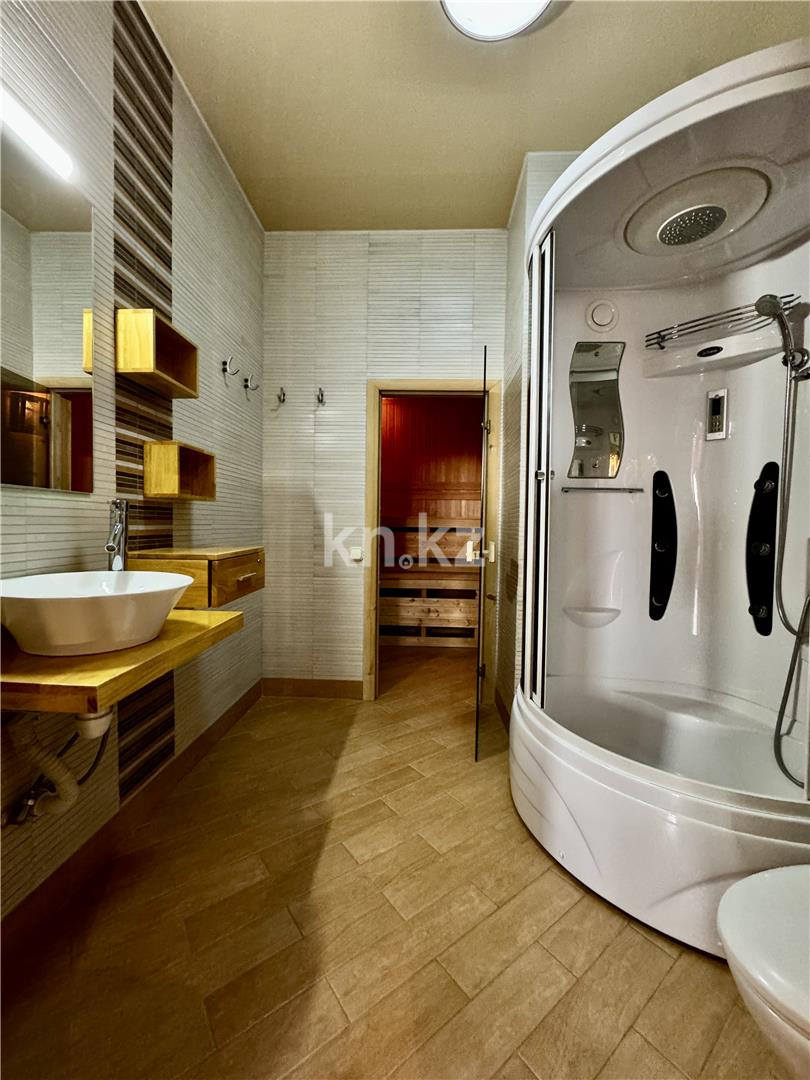 Продажа 6-комнатной квартиры, 227 м², ул. Ерубаева, дом  50/6 - Продажа  пятикомнатных квартир в Караганде фото 29 из 59