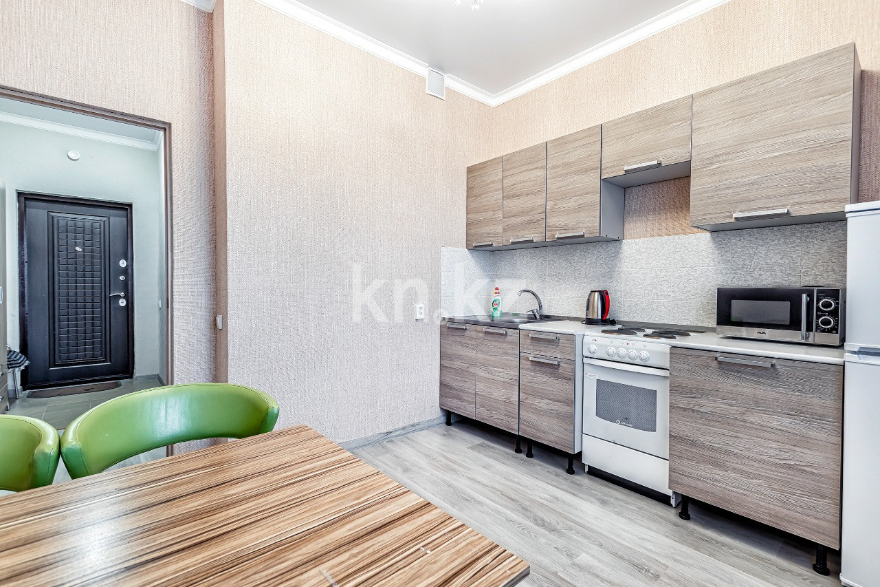 Аренда 1-комнатной квартиры посуточно, 45 м², пр. Кабанбай батыра, дом  29 - ул. Сыганак в Астане - фото 2