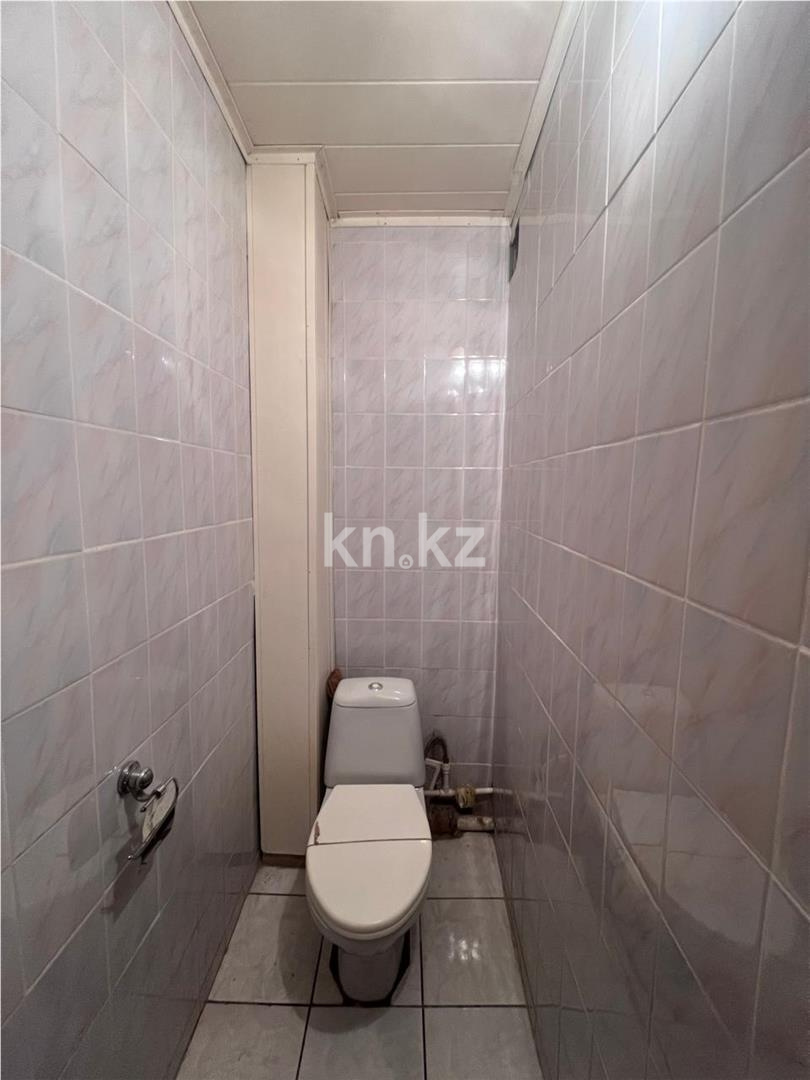 Продажа 3-комнатной квартиры, 62 м², ул. Гапеева, дом  1 - Продажа  трехкомнатных квартир в Караганде фото 8 из 15