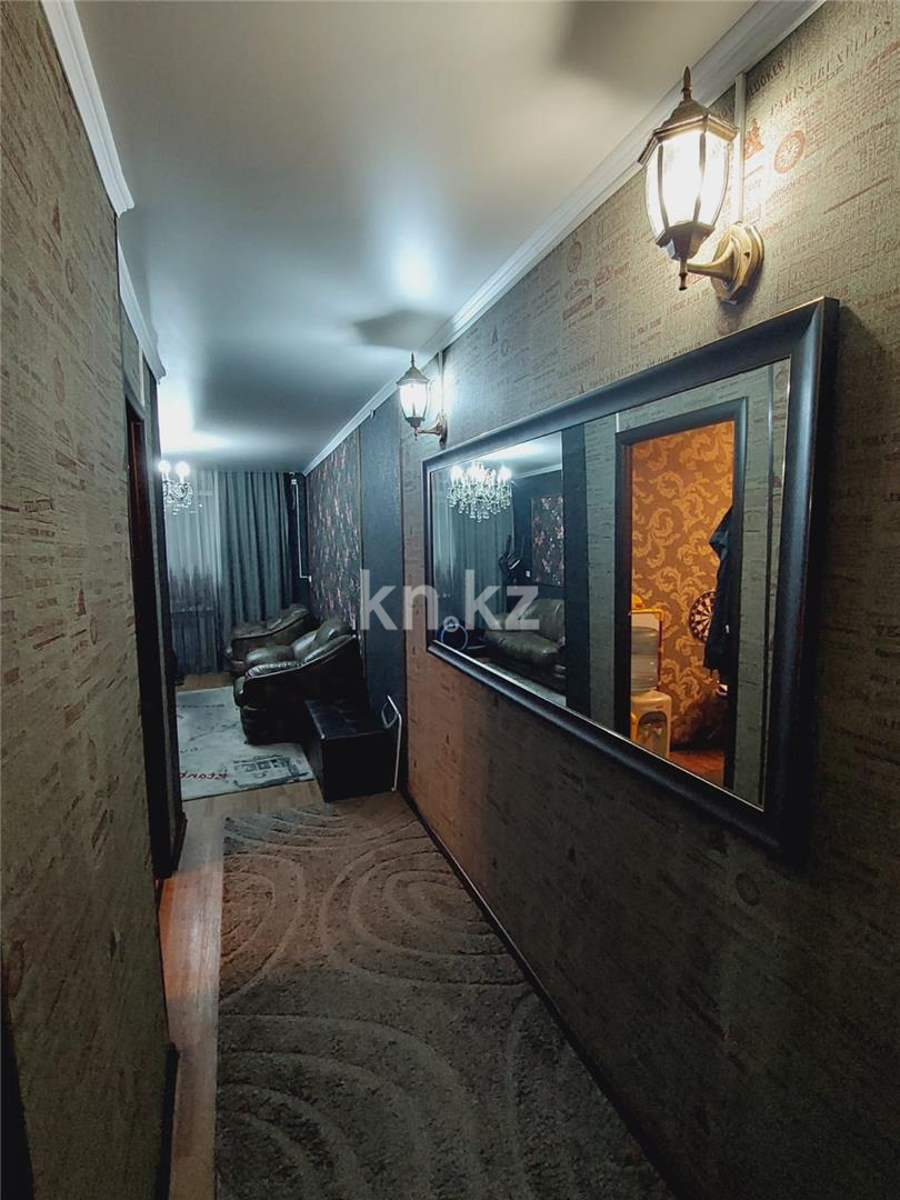 Продажа 3-комнатной квартиры, 54 м², мкр-н 14 - Продажа  трехкомнатных квартир в Караганде фото 16 из 18