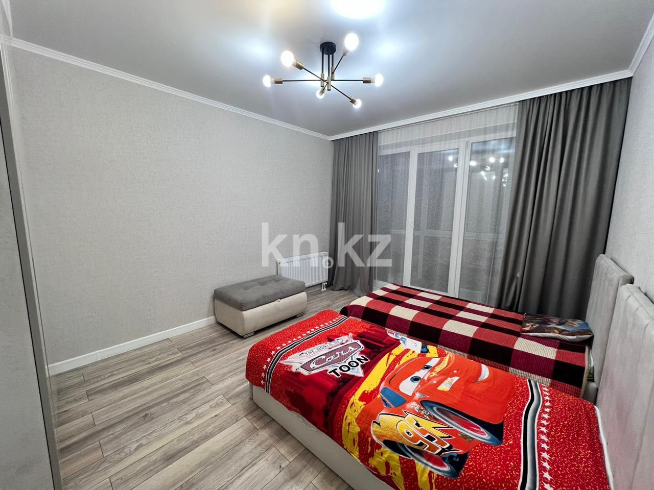 Продажа 3-комнатной квартиры, 87 м², ул. Сатыбалдина в Караганде - фото 17
