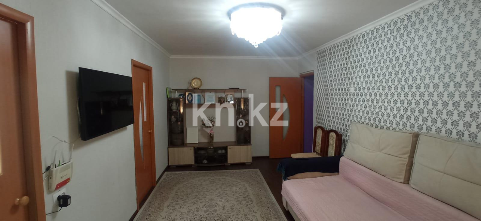 Продажа 4-комнатной квартиры, 62 м², мкр-н 11а - Продажа квартир в Казахстане фото 1 из 20