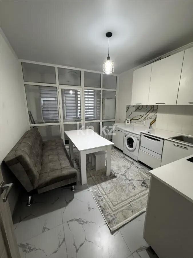 Продажа 1-комнатной квартиры, 41.7 м² в Алматы - фото 2