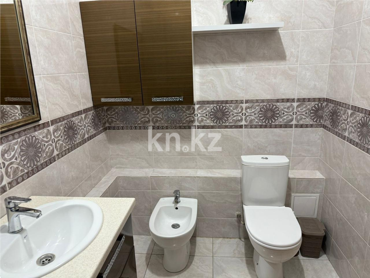 Продажа 3-комнатной квартиры, 121.7 м² в Астане - фото 10