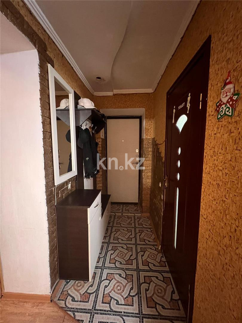 Продажа 3-комнатной квартиры, 68 м², мкр-н 6, дом  5 в Караганде - фото 10