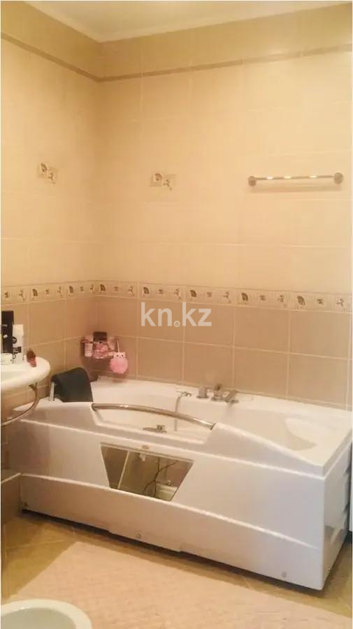 Продажа 5-комнатной квартиры, 180 м², пр. Аль-Фараби, дом  45 - Продажа квартир в Алматы с фото фото 3 из 3