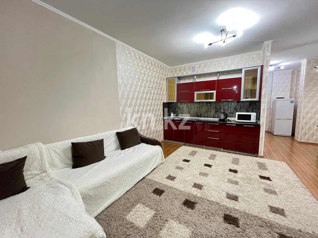 Аренда 2-комнатной квартиры, 75 м² - Аренда квартир помесячно в Астане - страница 4 фото 2 из 12