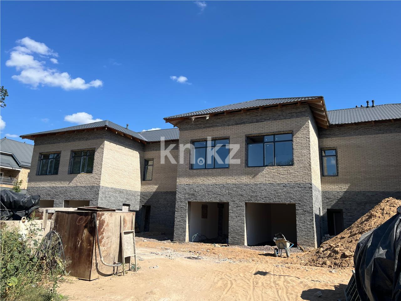 Продажа 4-комнатного дома, 158 м², ул. Крылова, дом  21/6 - Продажа квартир в Казахстане фото 1 из 10