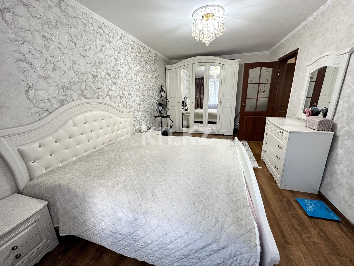 Продажа 3-комнатной квартиры, 69 м², ул. Карбышева, дом  12 в Караганде - фото 4