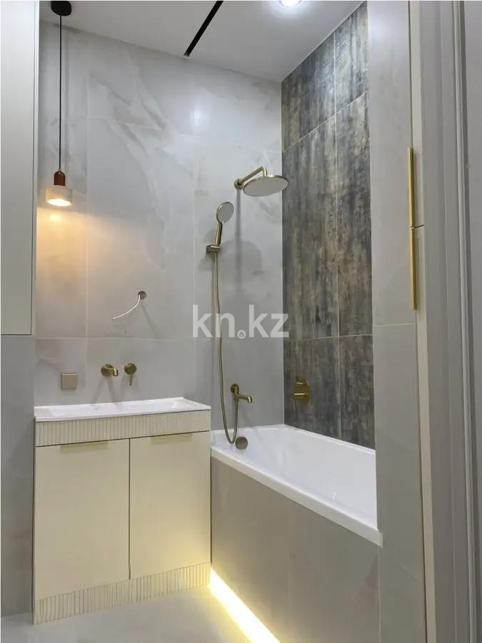 Продажа 3-комнатной квартиры, 72 м², ул. Сыганак, дом  52/1 в Астане - фото 5