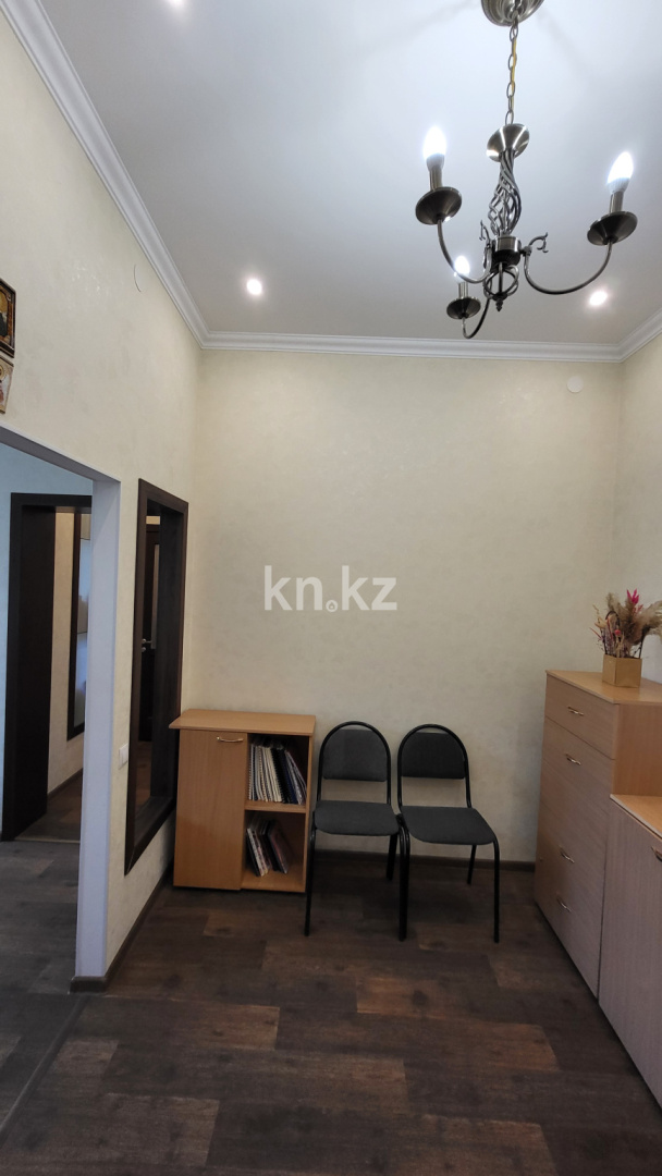 Продажа 1-комнатной квартиры, 41.3 м², ул. Абая, дом  7 - Продажа  однокомнатных квартир в Караганде фото 25 из 40