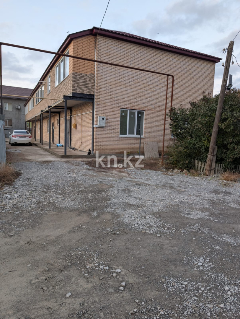 Продажа 4-комнатной квартиры, 135 м², ул. Скоробогатова, дом  108 - Продажа жилой и коммерческой недвижимости в Уральске фото 3 из 28