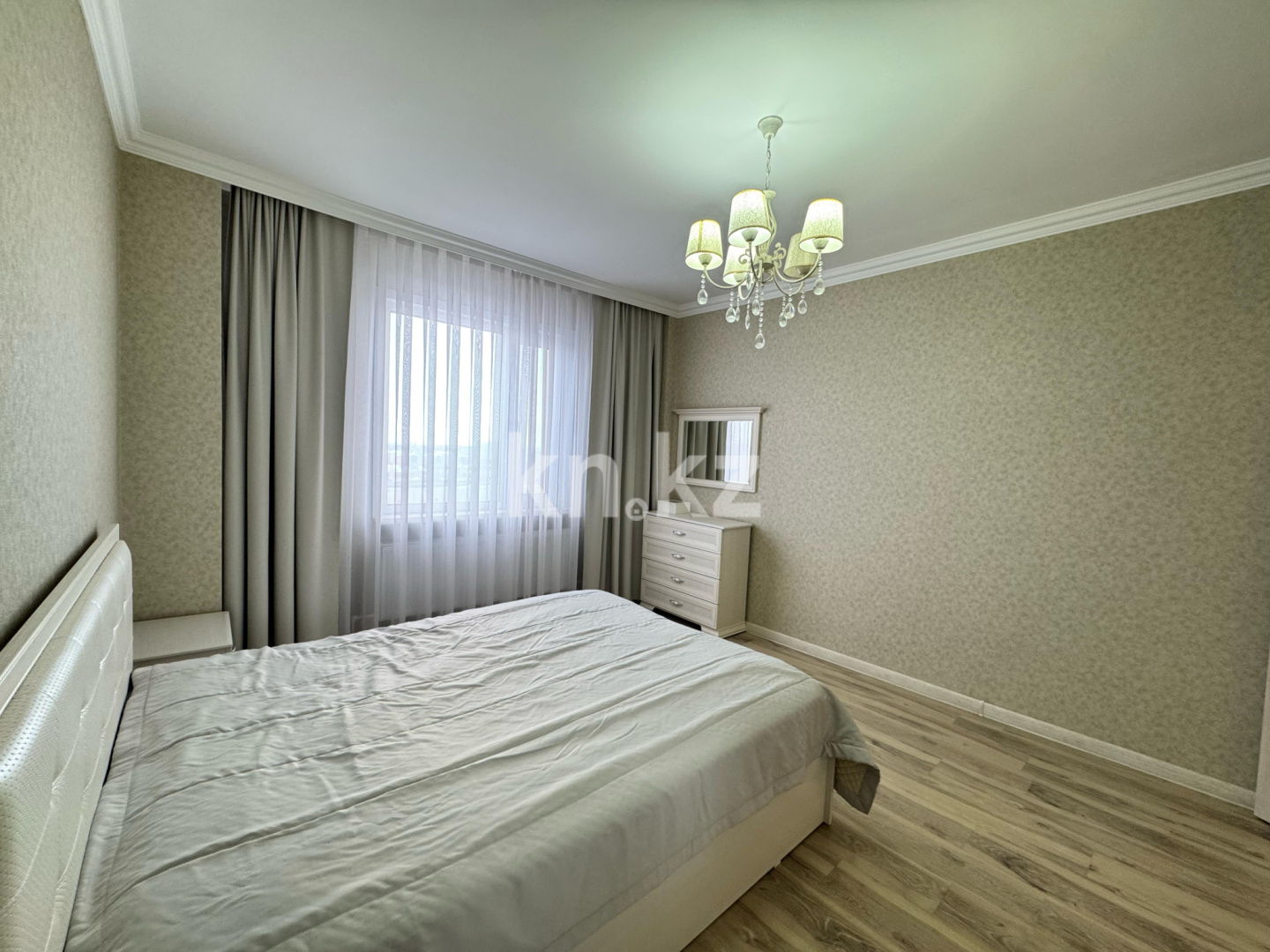 Продажа 3-комнатной квартиры, 89 м², пр. Шахтеров, дом  52 в Караганде - фото 9